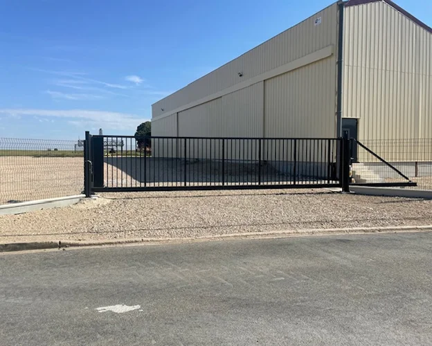 pose de portails coulissant à Saint‑Georges‑sur‑Eure près de Chartres en Eure-et-Loir 28