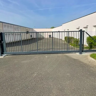 portail coulissant à Saint‑Georges‑sur‑Eure près de Chartres en Eure-et-Loir 28